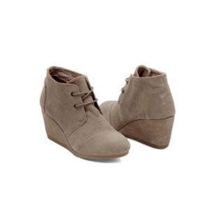 Toms lace wedges